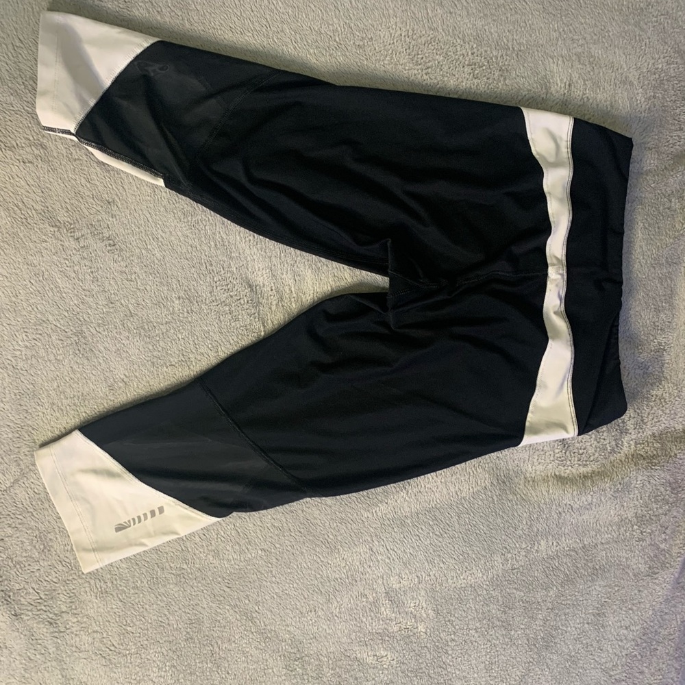 Women’s leggings capris